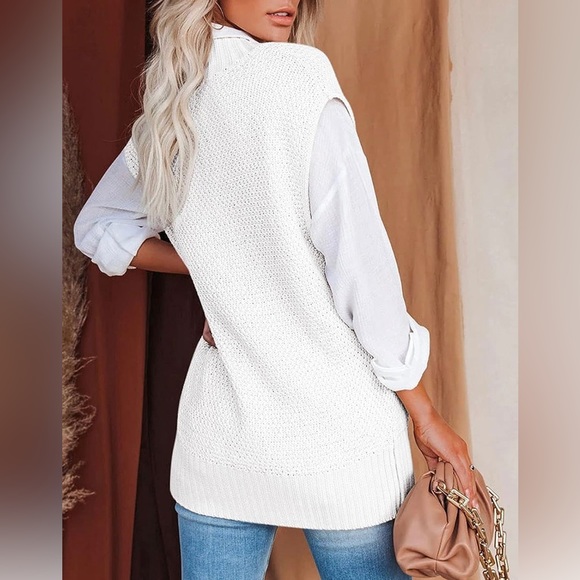 Oversized Sweater Vest - Picture 2 of 4